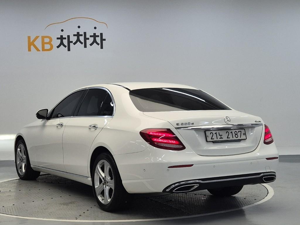 2017 BENZ E CLASS (5Gen) 