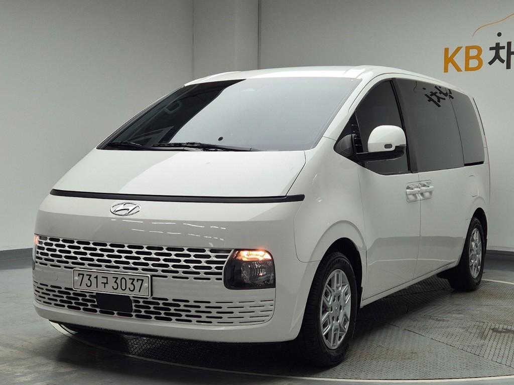 2022 HYUNDAI STARIA 