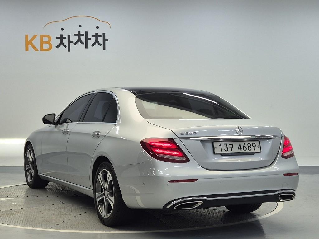 2017 BENZ E CLASS (5Gen) 