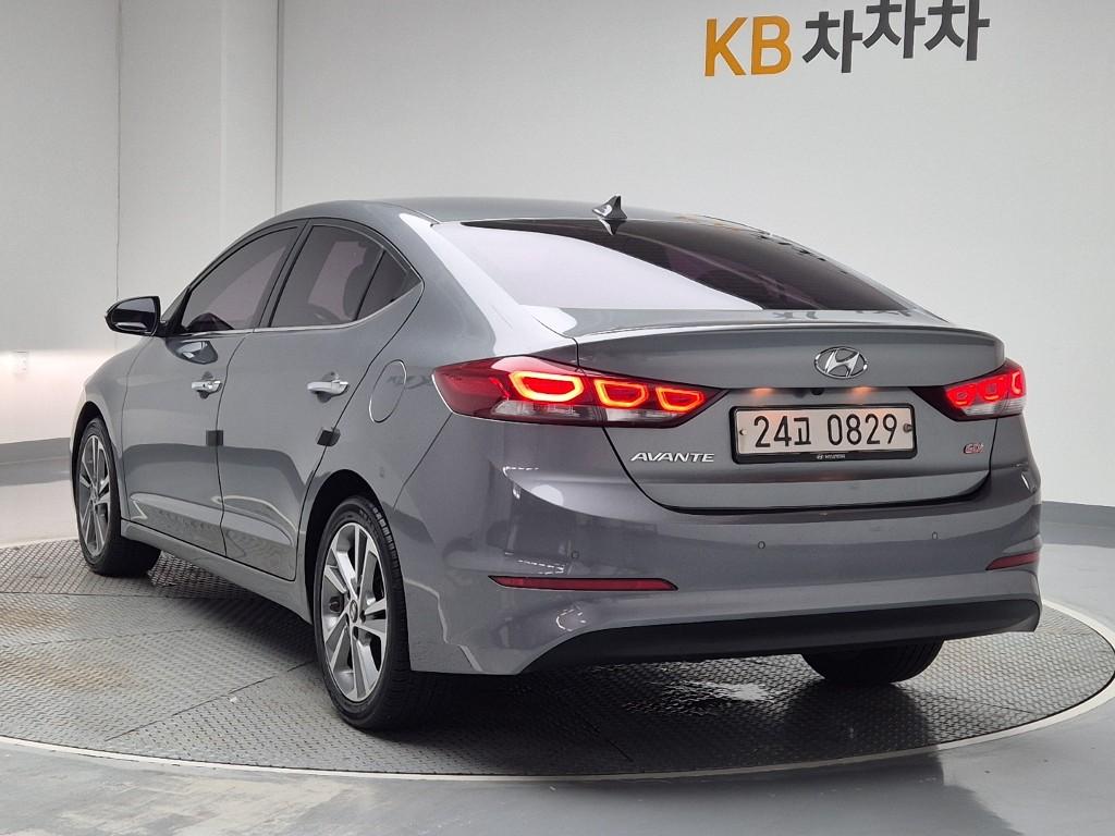 2017 HYUNDAI AVANTE AD 