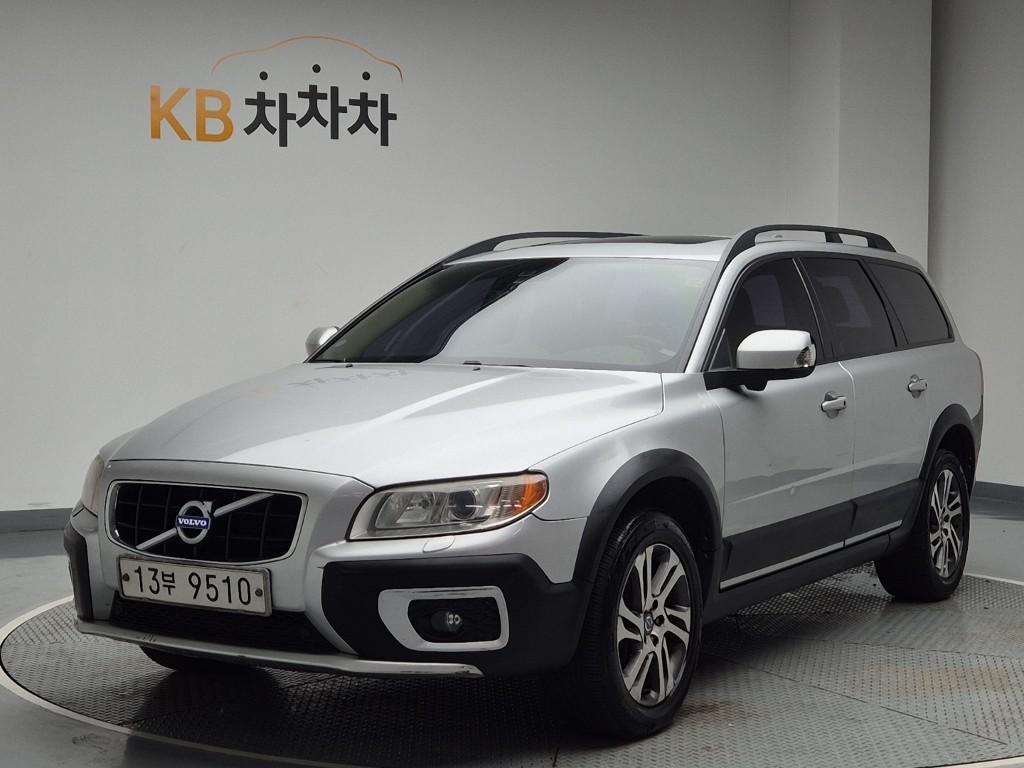 2012 VOLVO XC70 