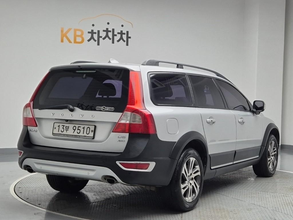 2012 VOLVO XC70 