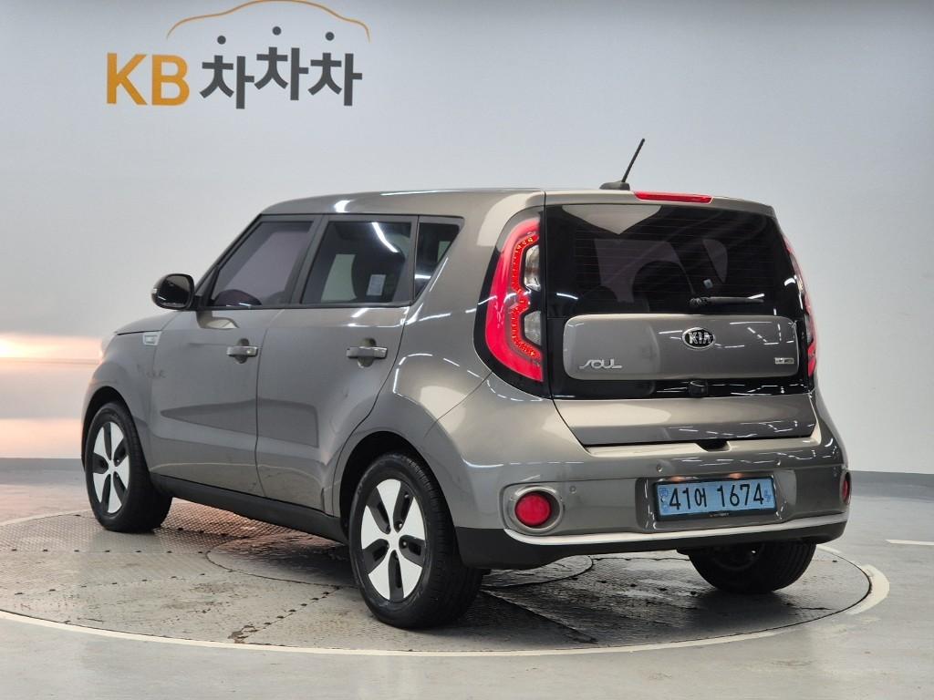 2017 KIA SOUL EV 