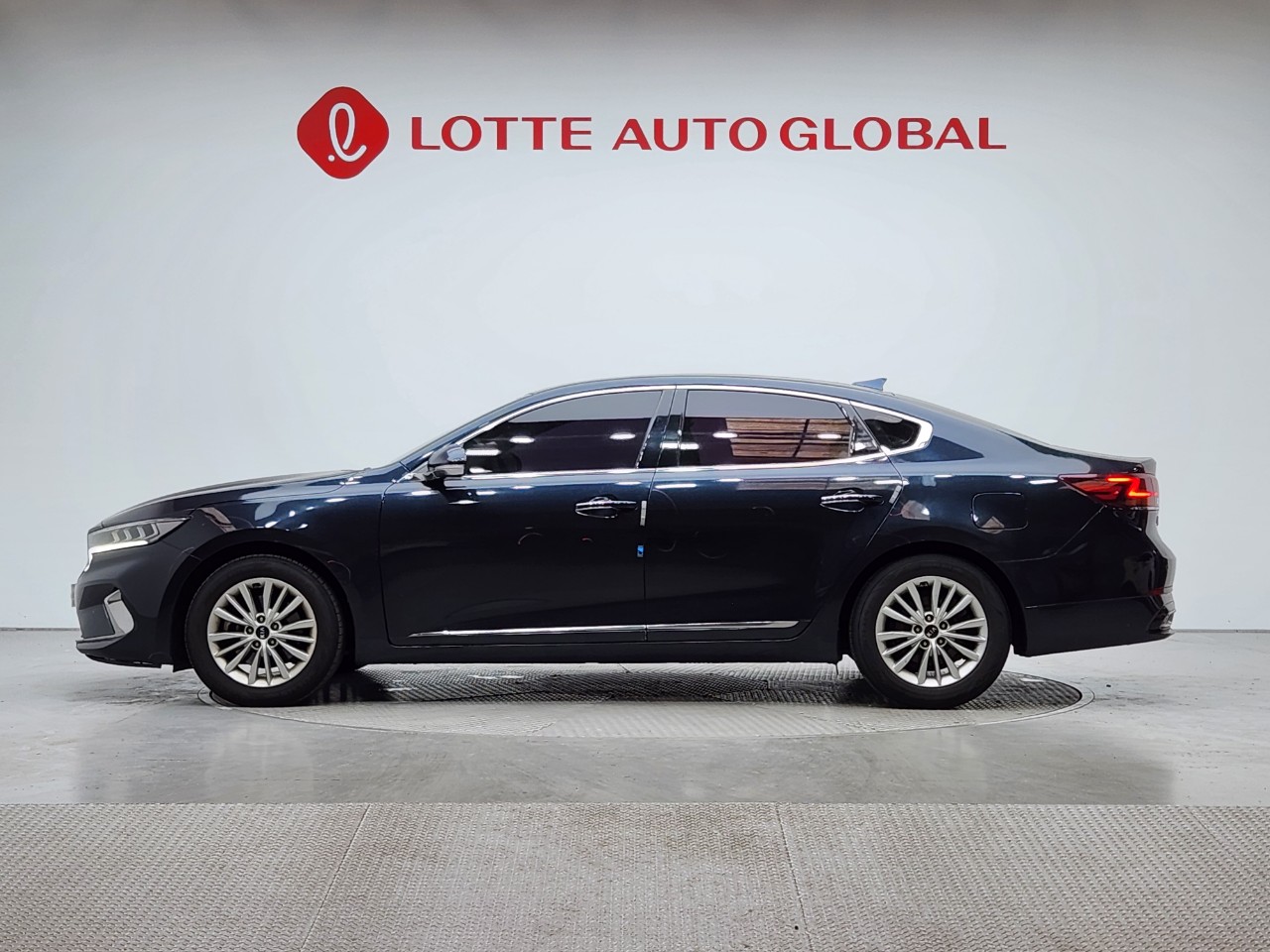 2020 KIA K7 PREMIER 3.0 LPI Car Rental Trendy