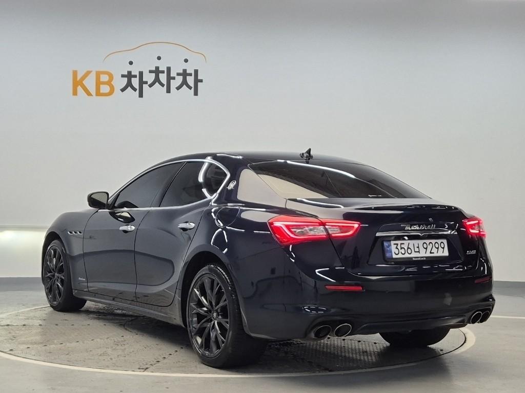 2020 MASERATI GHIBLI 