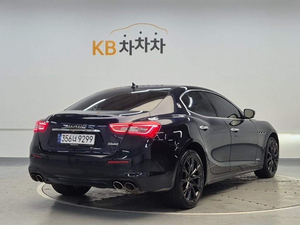 2020 MASERATI GHIBLI 