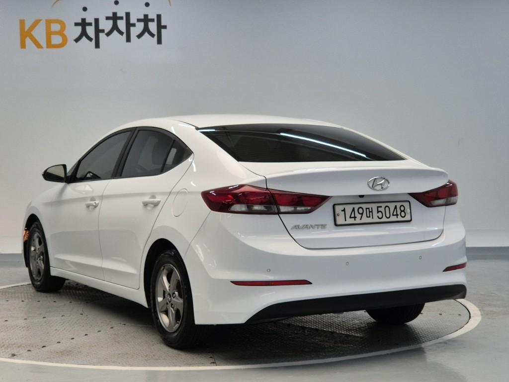 2018 HYUNDAI AVANTE AD 