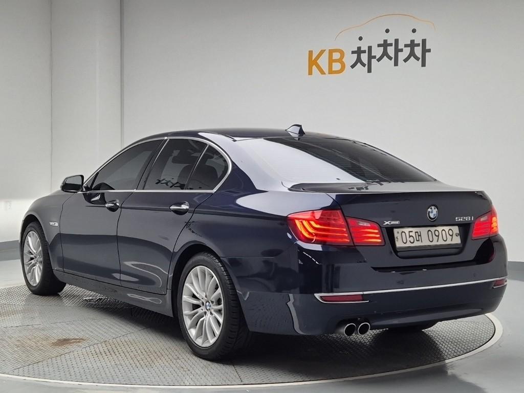 2016 BMW 5 SERIES (6Gen) 