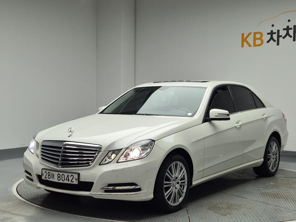 2011 BENZ E CLASS (4Gen) 