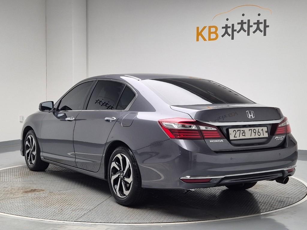 2017 HONDA ACCORD (9Gen) 