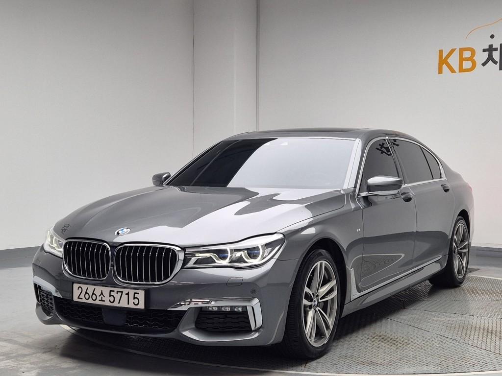 2018 BMW 7 SERIES (6Gen) 