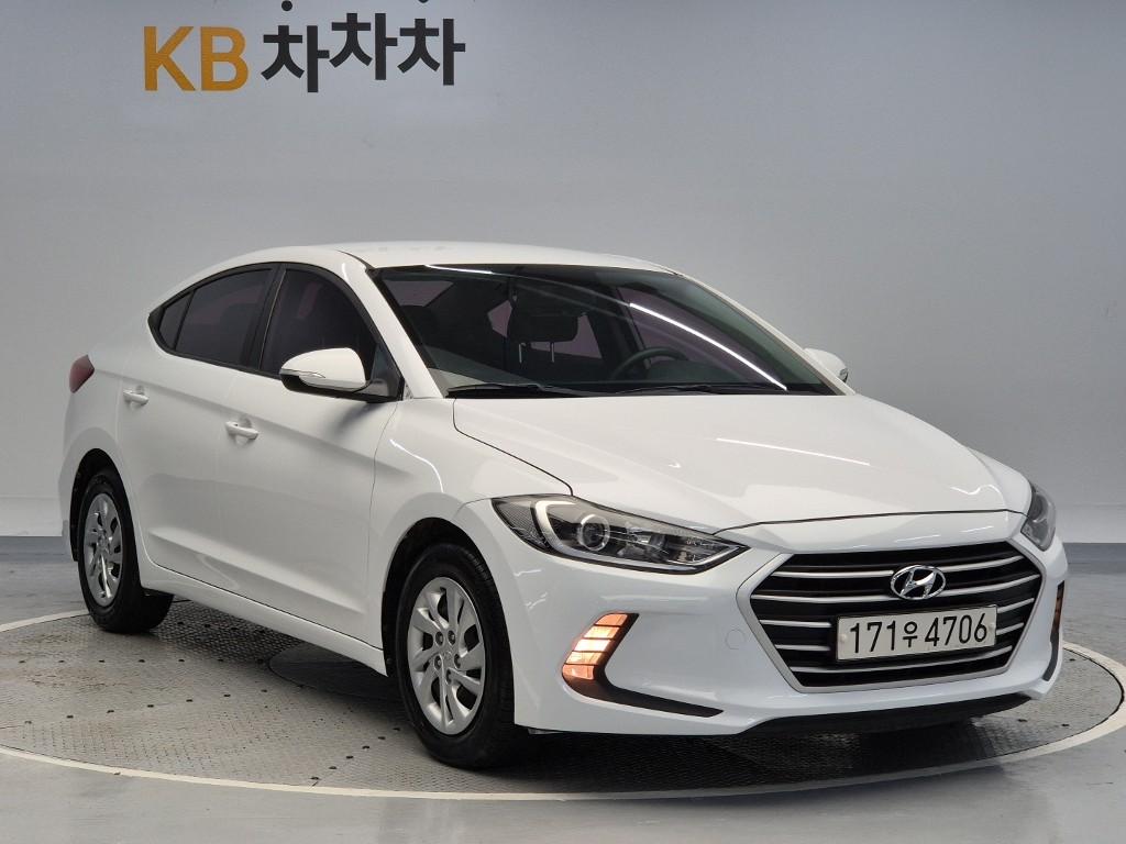 2017 HYUNDAI AVANTE AD 