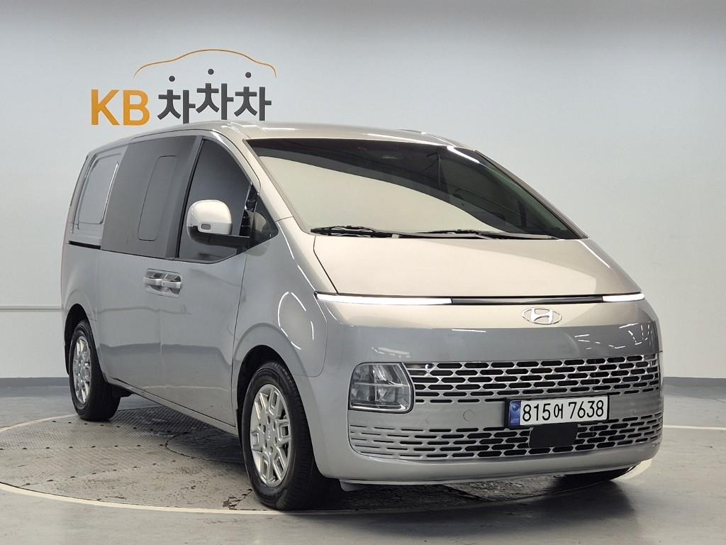 2024 HYUNDAI STARIA 