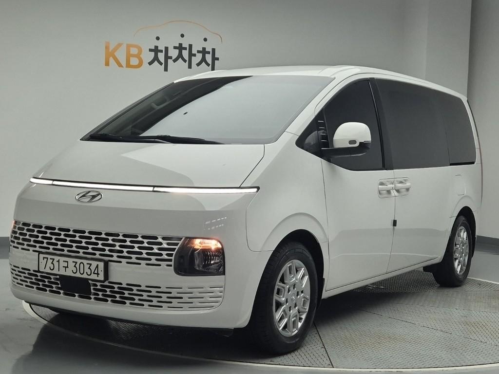 2022 HYUNDAI STARIA 