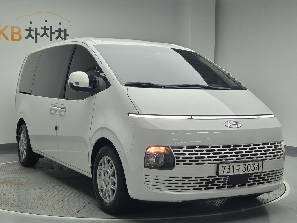 2022 HYUNDAI STARIA 