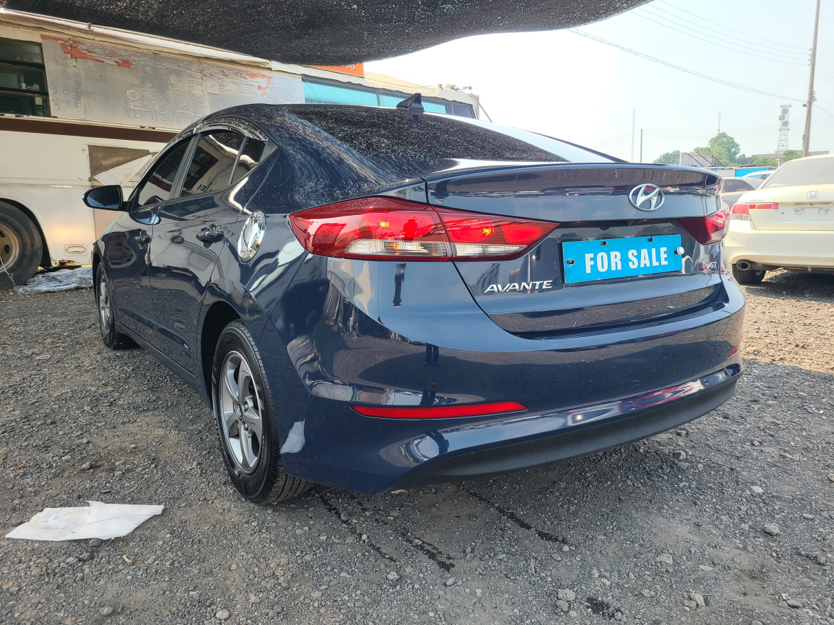 2016 HYUNDAI AVANTE AD 