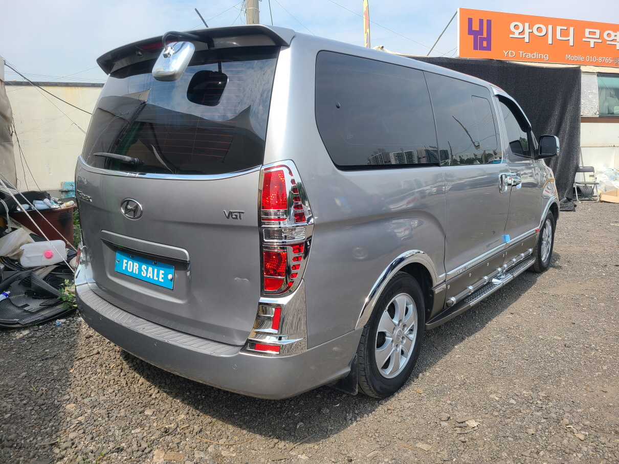 2019 HYUNDAI GRAND STAREX 