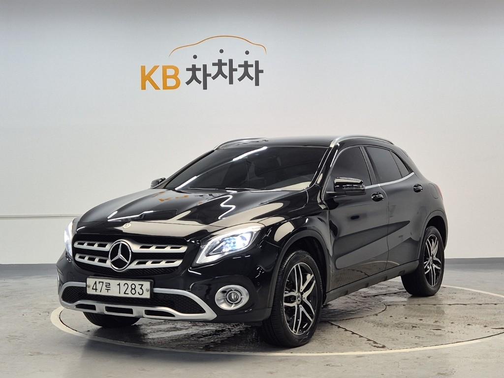 2019 BENZ GLA CLASS 