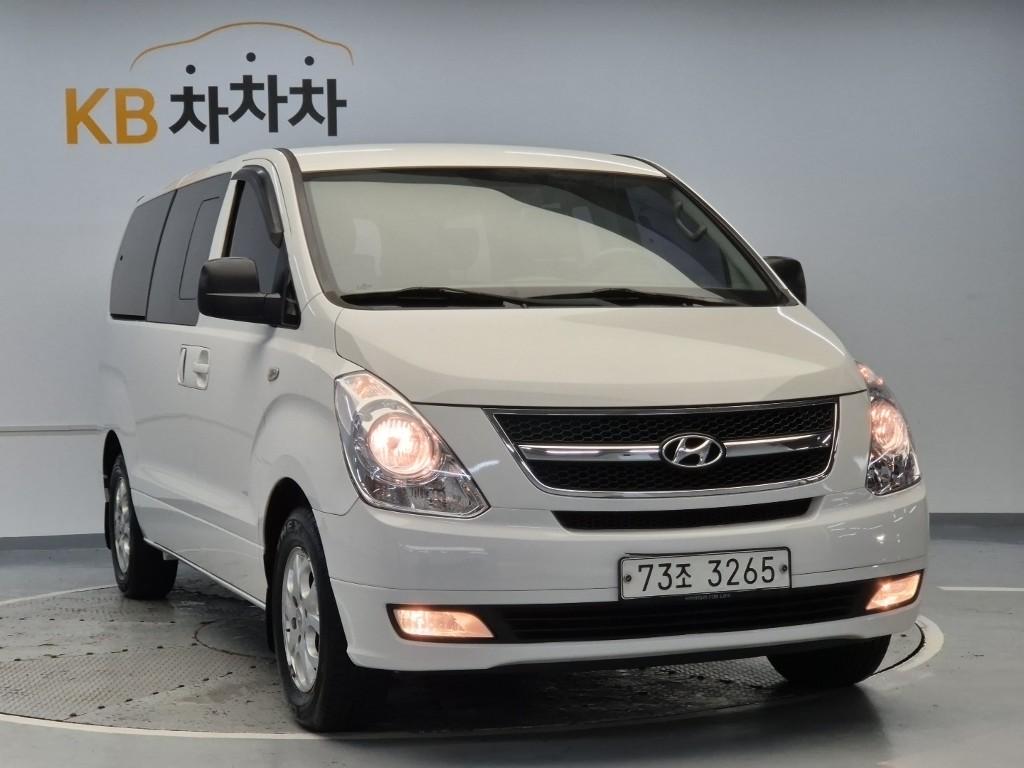 2015 HYUNDAI GRAND STAREX 