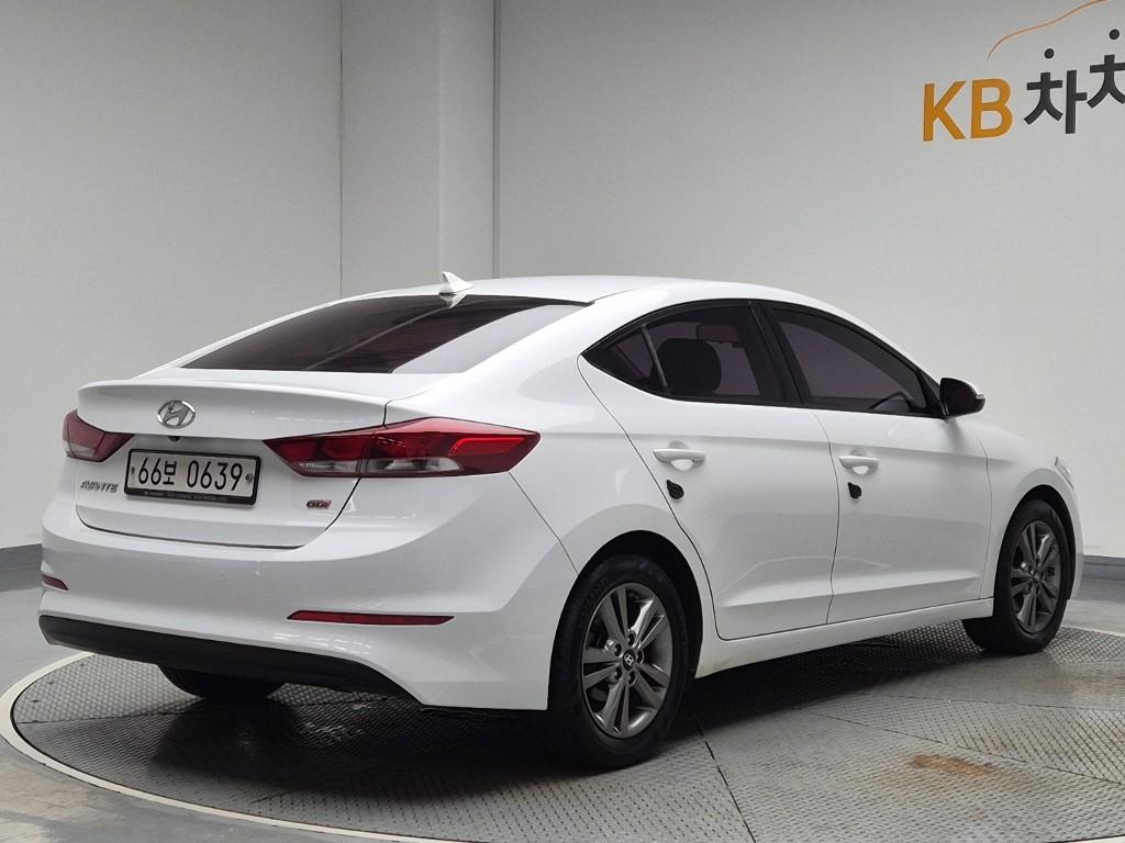 2016 HYUNDAI AVANTE AD 