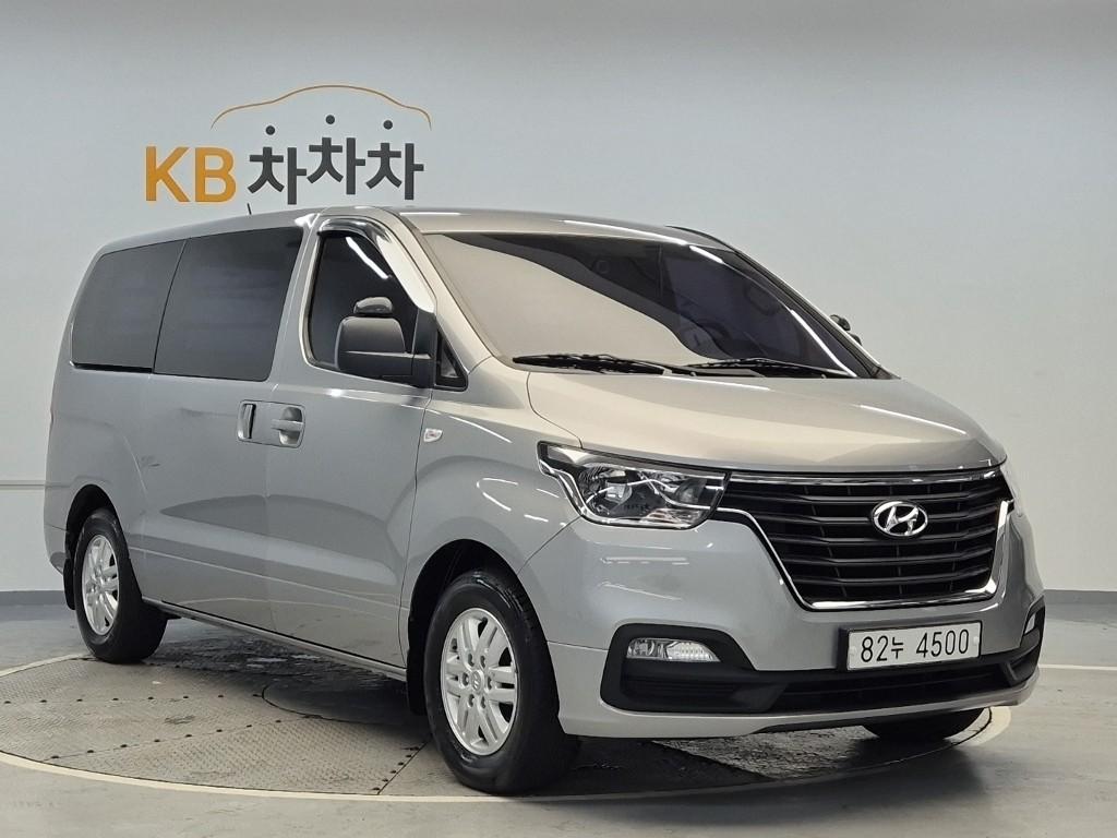 2019 HYUNDAI THE NEW GRAND STAREX 