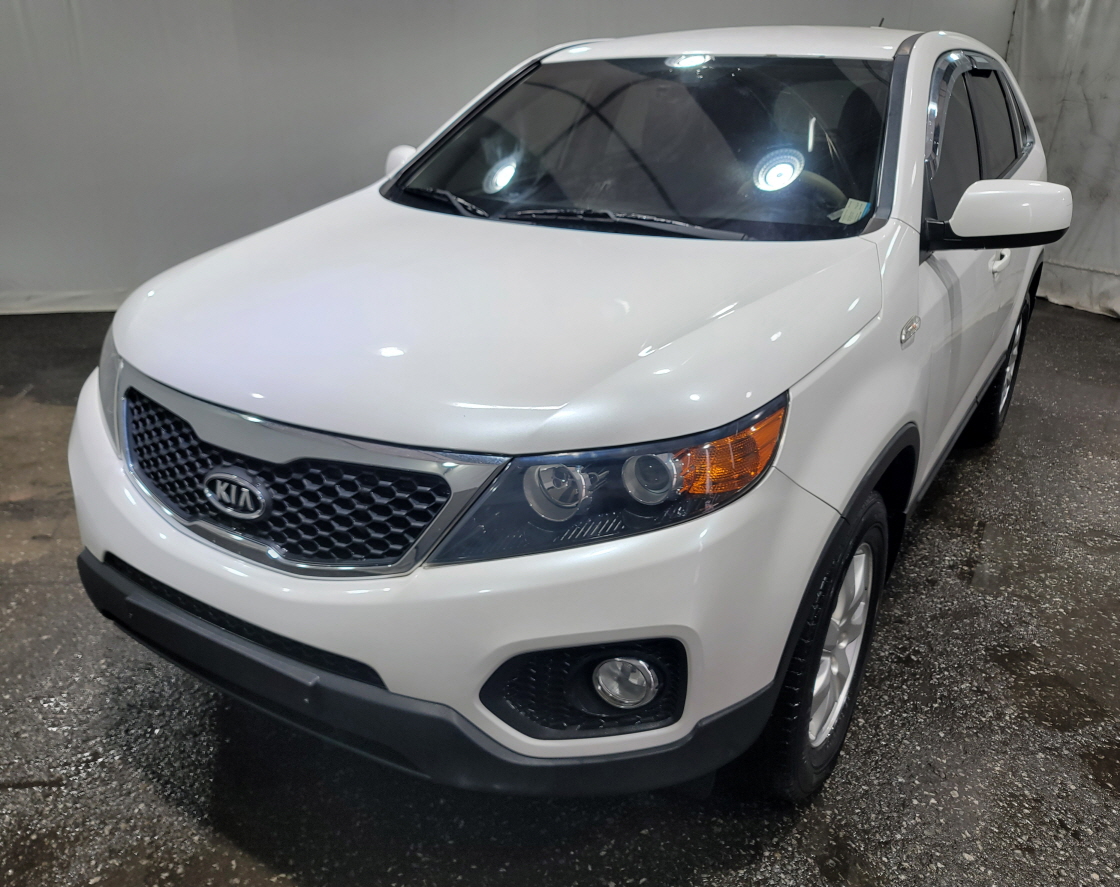 2011 KIA SORENTO R 