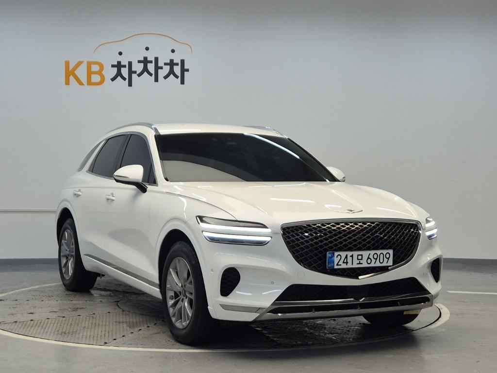 2023 GENESIS GV70 