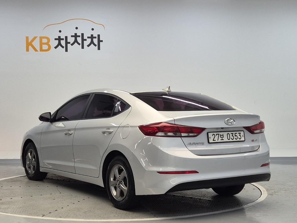 2017 HYUNDAI AVANTE AD 