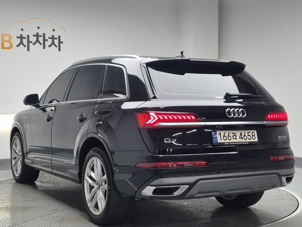 2023 AUDI Q7 (2Gen) 