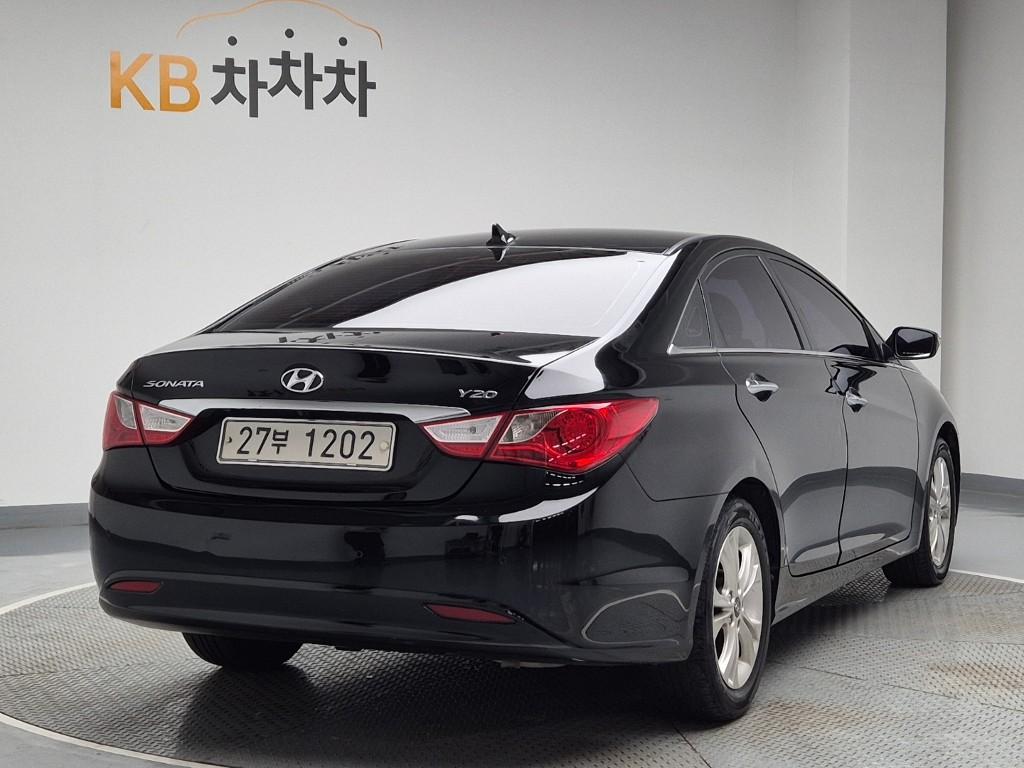 2010 HYUNDAI SONATA (YF) 