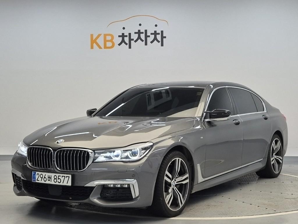 2017 BMW 7 SERIES (6Gen) 