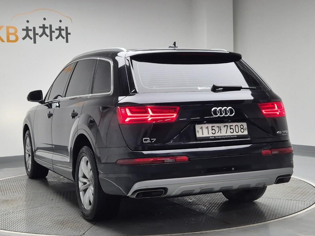 2019 AUDI Q7 (2Gen) 