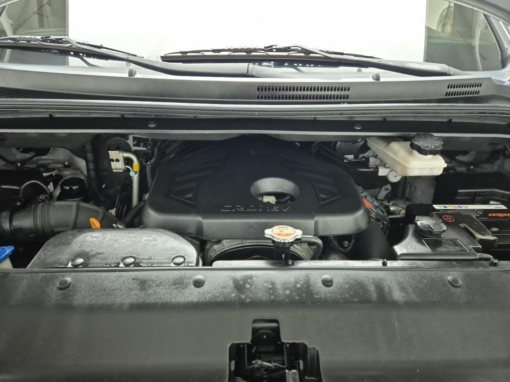 2018 HYUNDAI THE NEW GRAND STAREX 