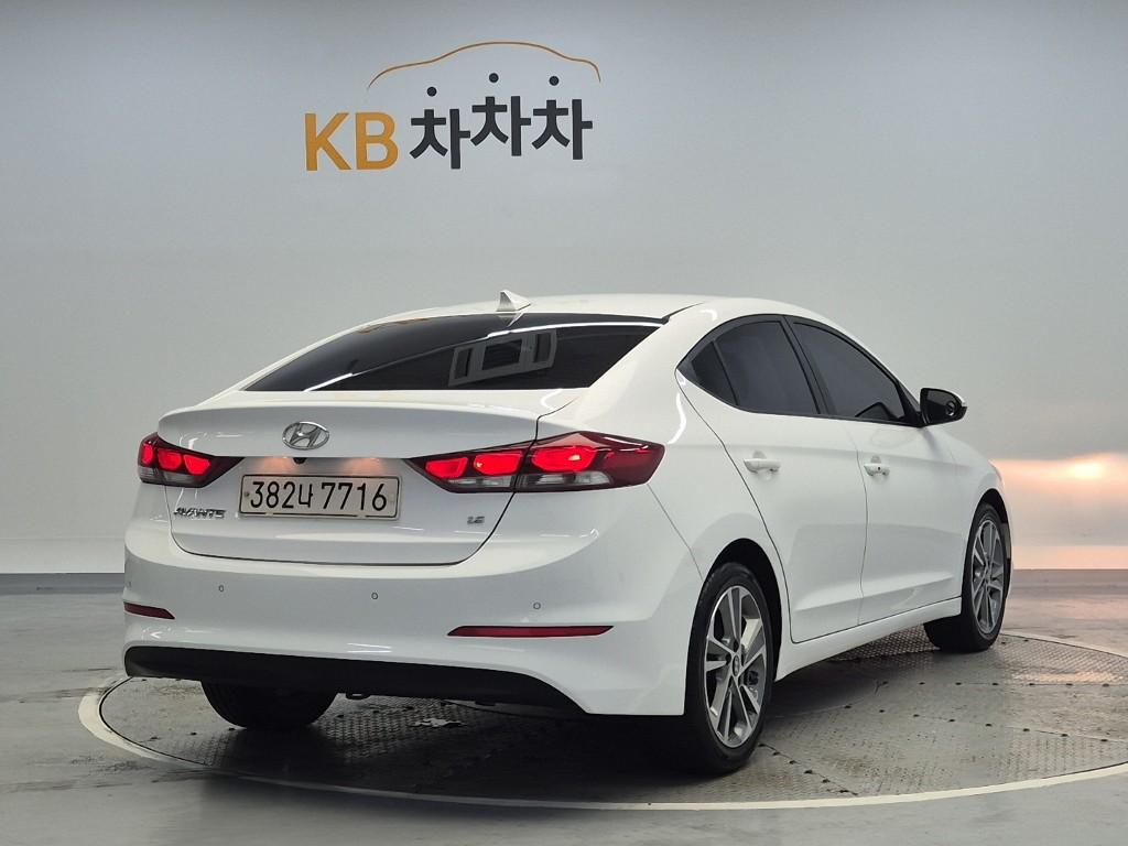 2018 HYUNDAI AVANTE AD 