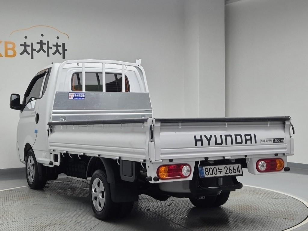 2025 HYUNDAI PORTER II 