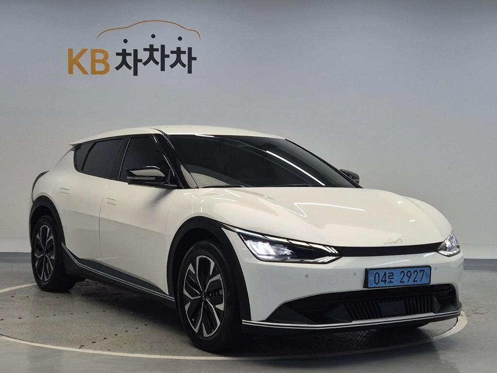 2023 KIA EV6 