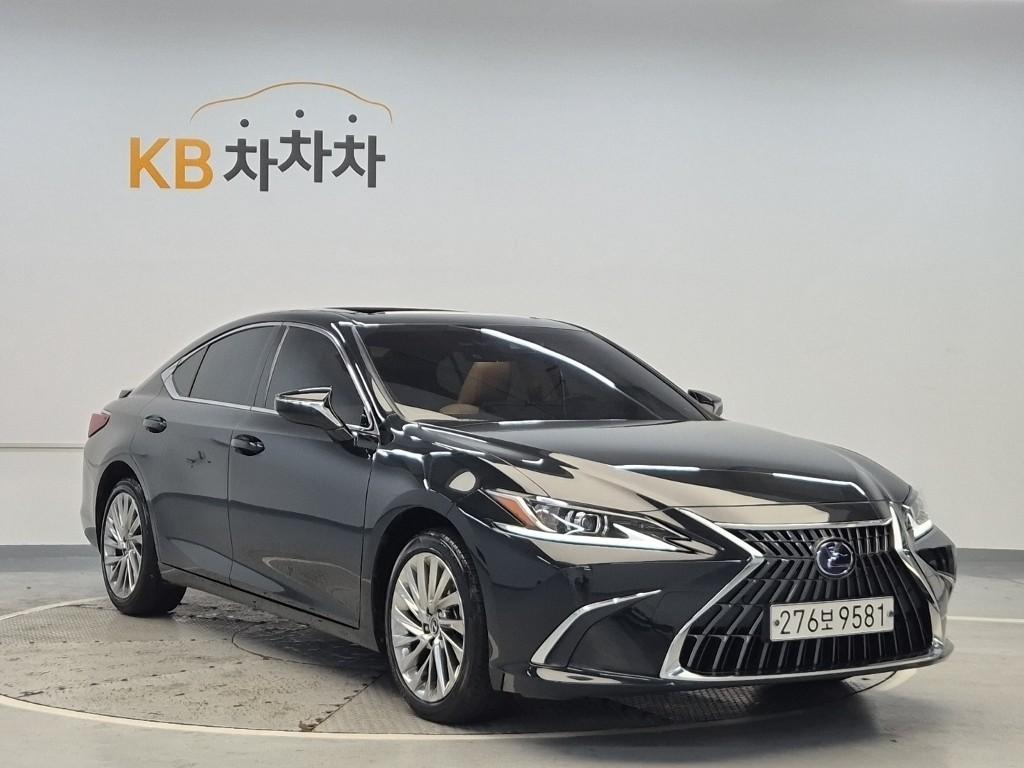2022 LEXUS ES 