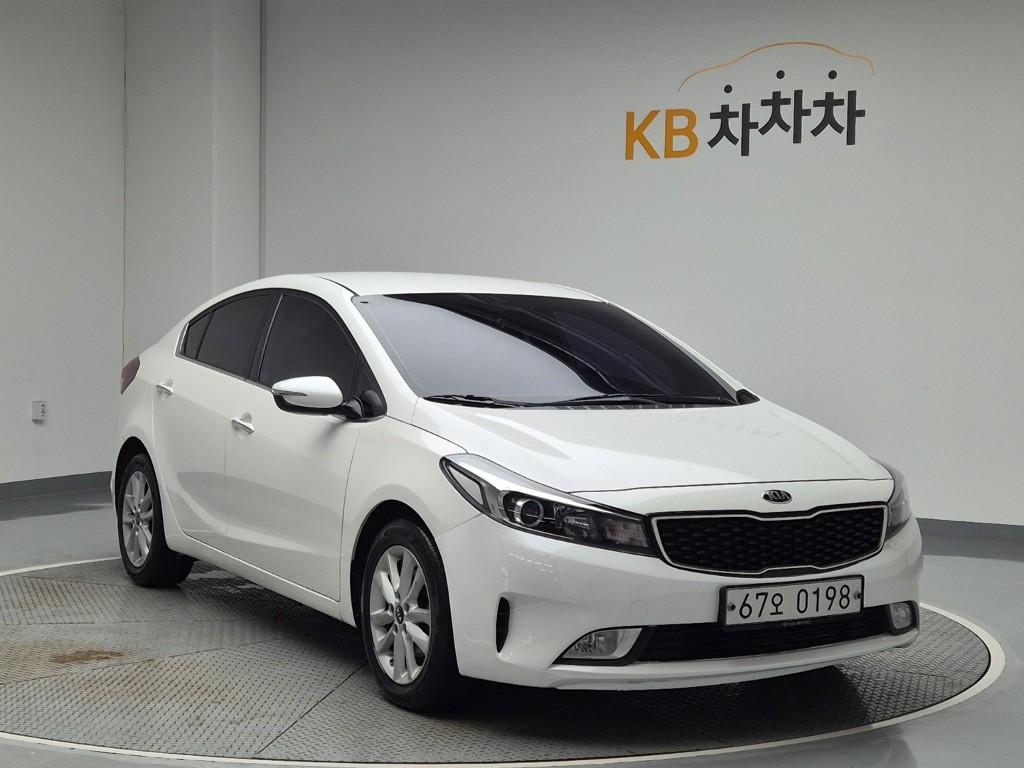 2017 KIA THE NEW K3 