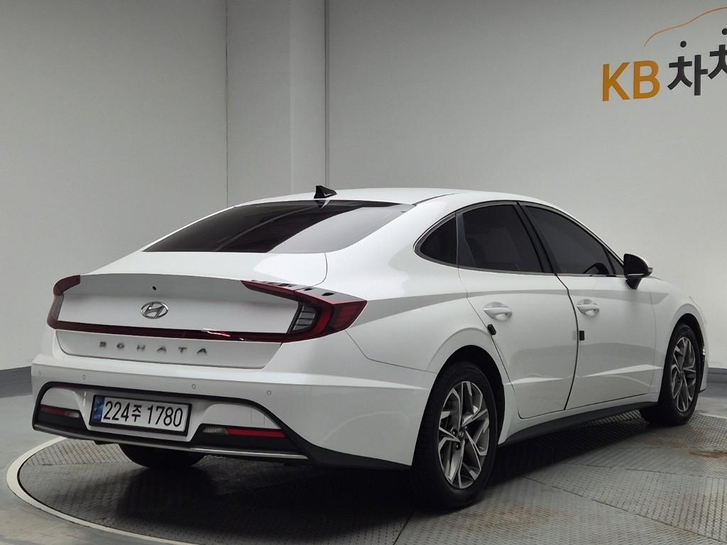 2021 HYUNDAI SONATA (DN8) 