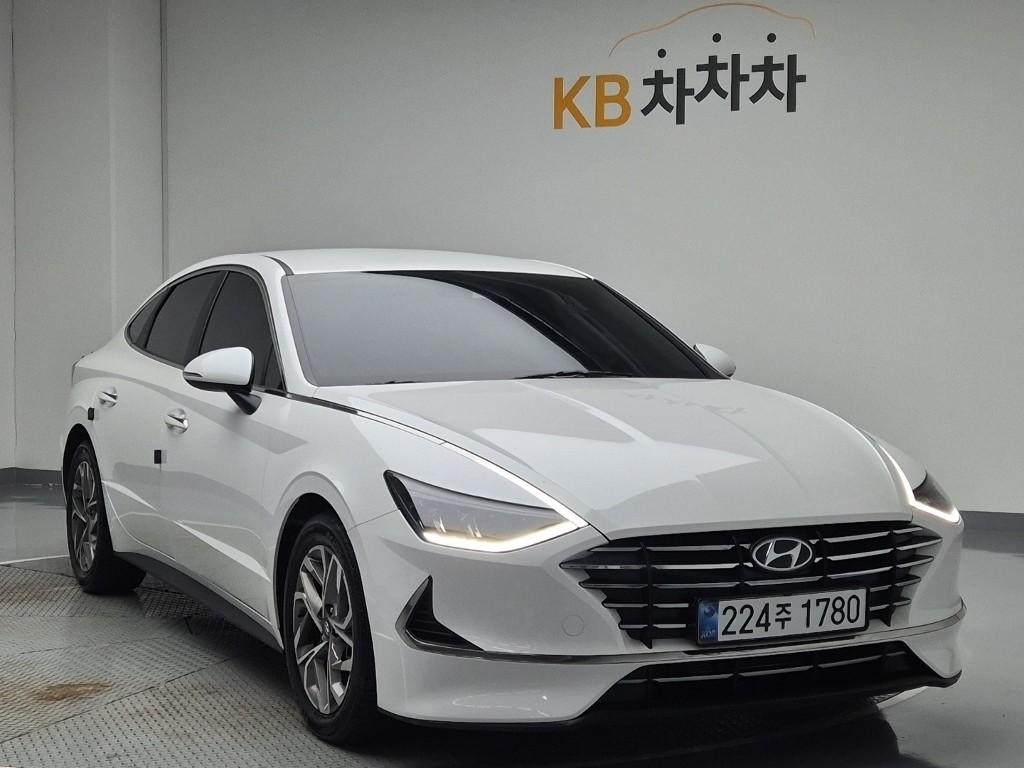 2021 HYUNDAI SONATA (DN8) 
