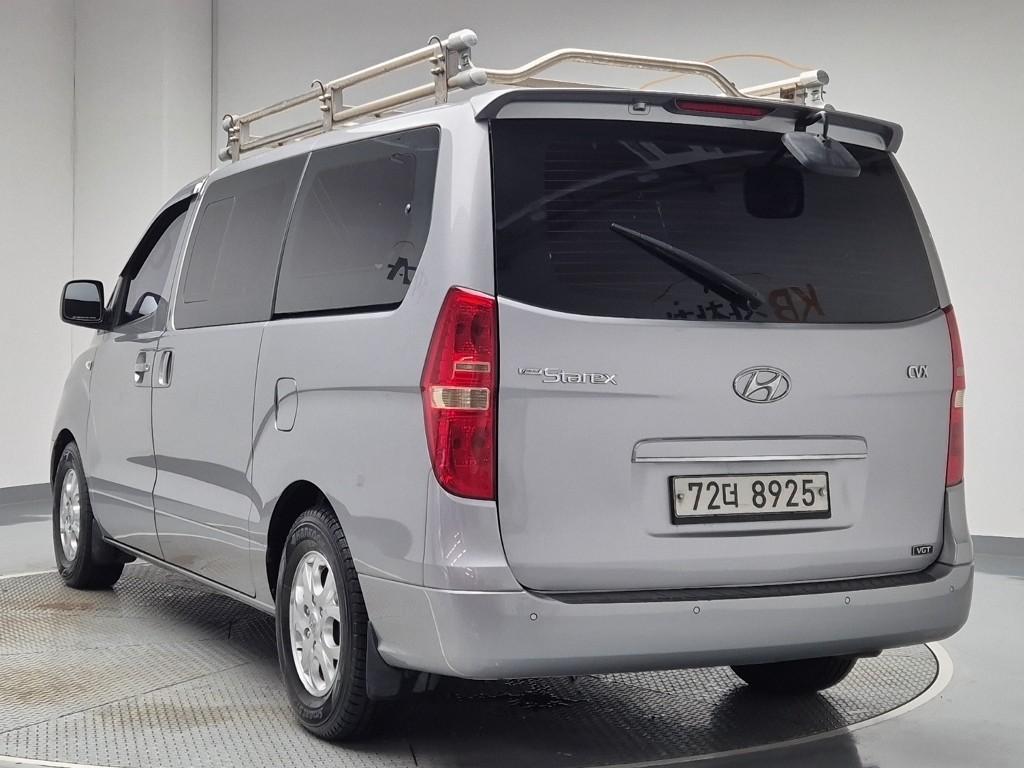 2012 HYUNDAI GRAND STAREX 