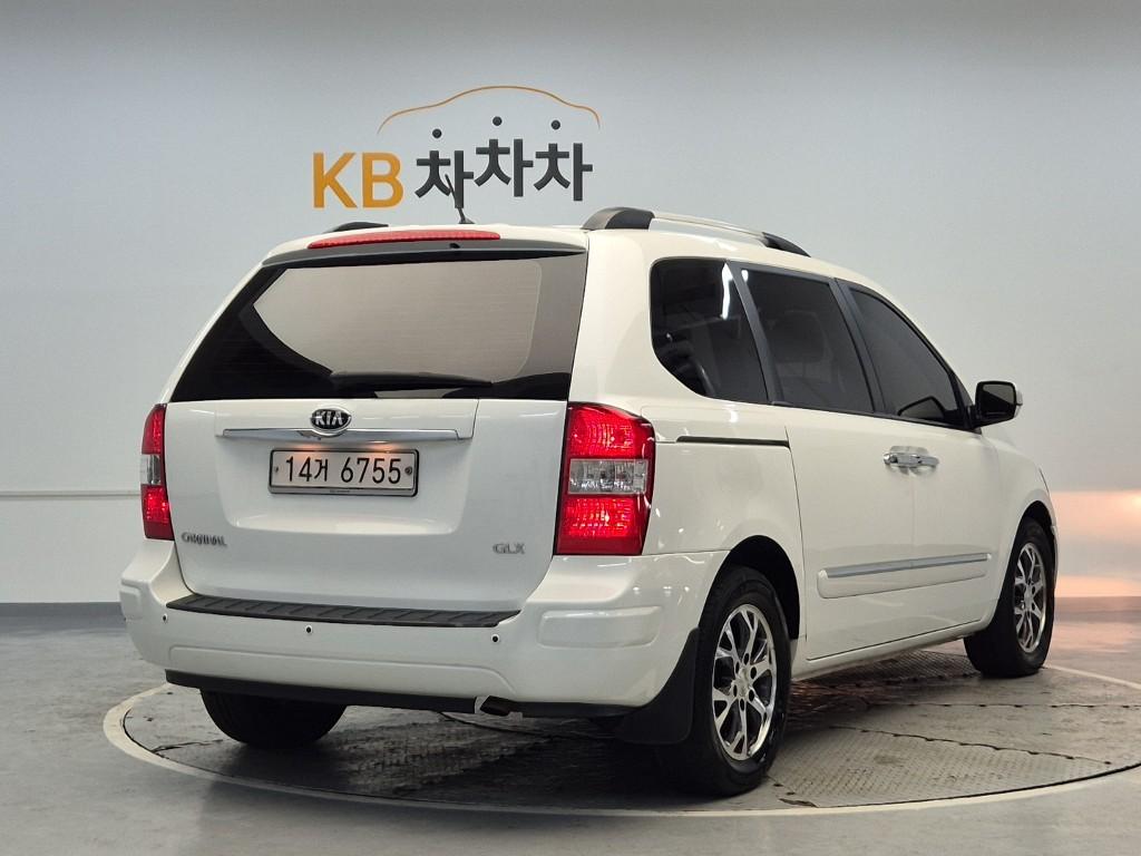 2013 KIA CARNIVAL R 