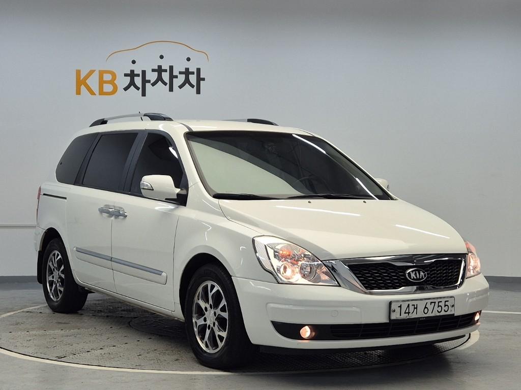2013 KIA CARNIVAL R 