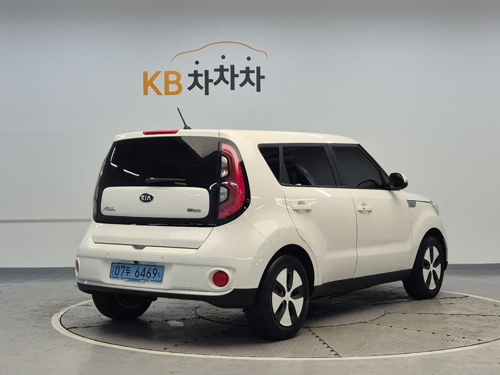2018 KIA SOUL EV 