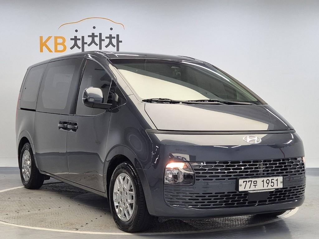 2022 HYUNDAI STARIA 