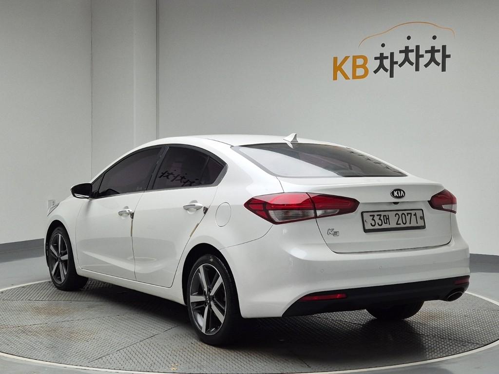 2018 KIA THE NEW K3 