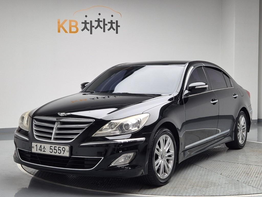 2012 HYUNDAI GENESIS 