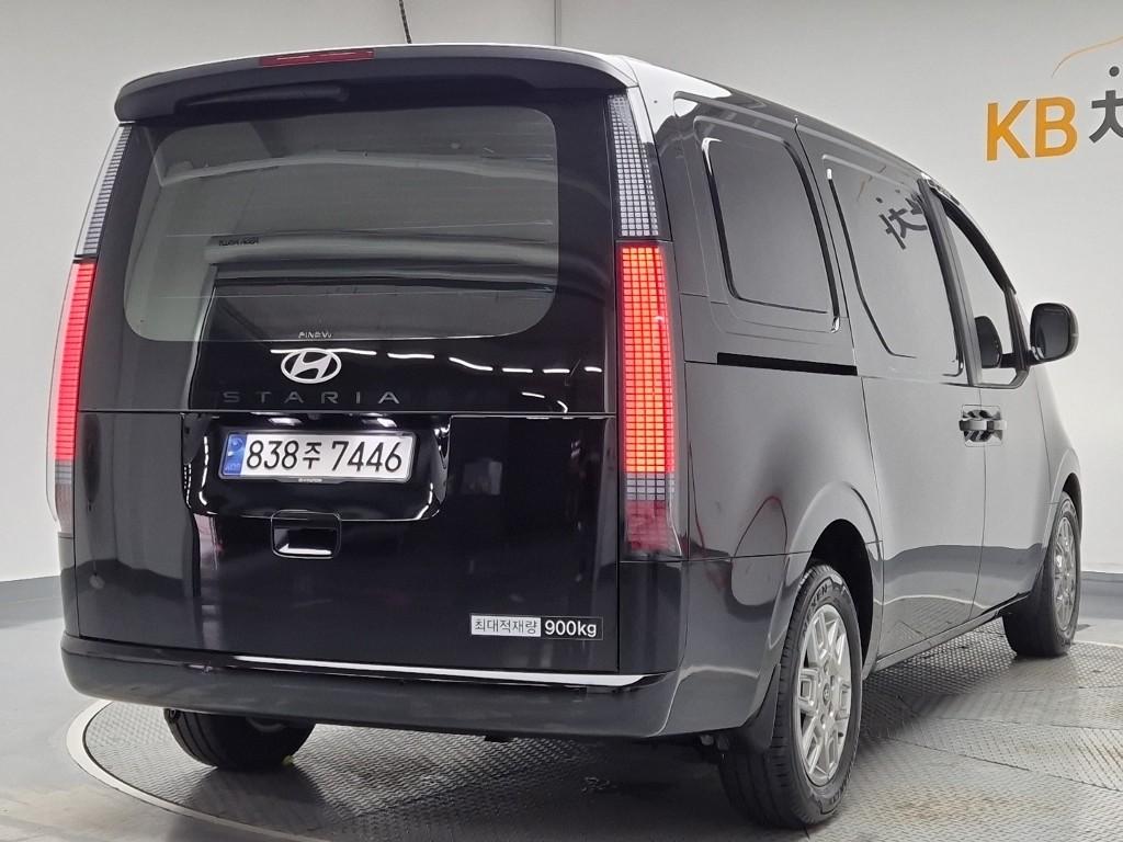 2025 HYUNDAI STARIA 
