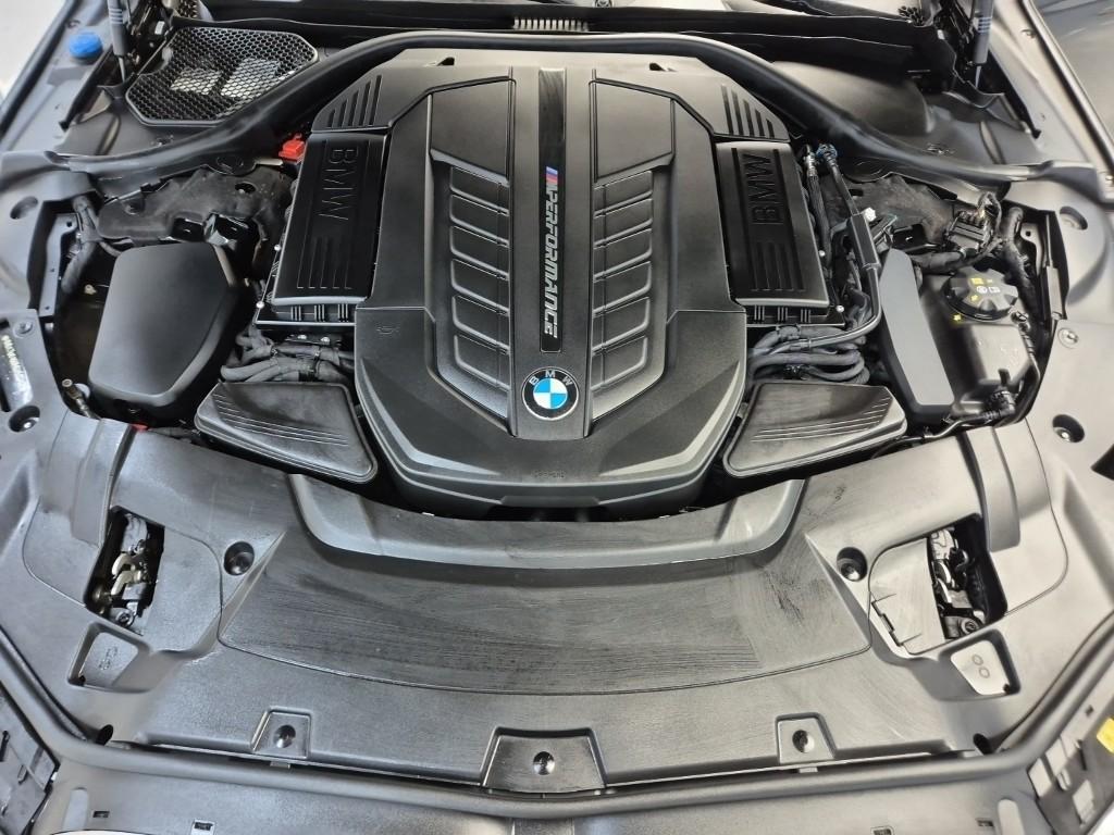 2021 BMW 7 SERIES (6Gen) 