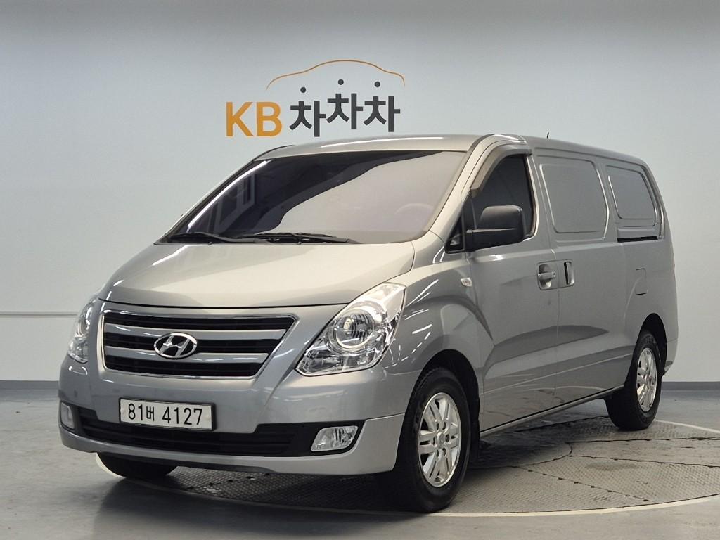 2017 HYUNDAI GRAND STAREX 